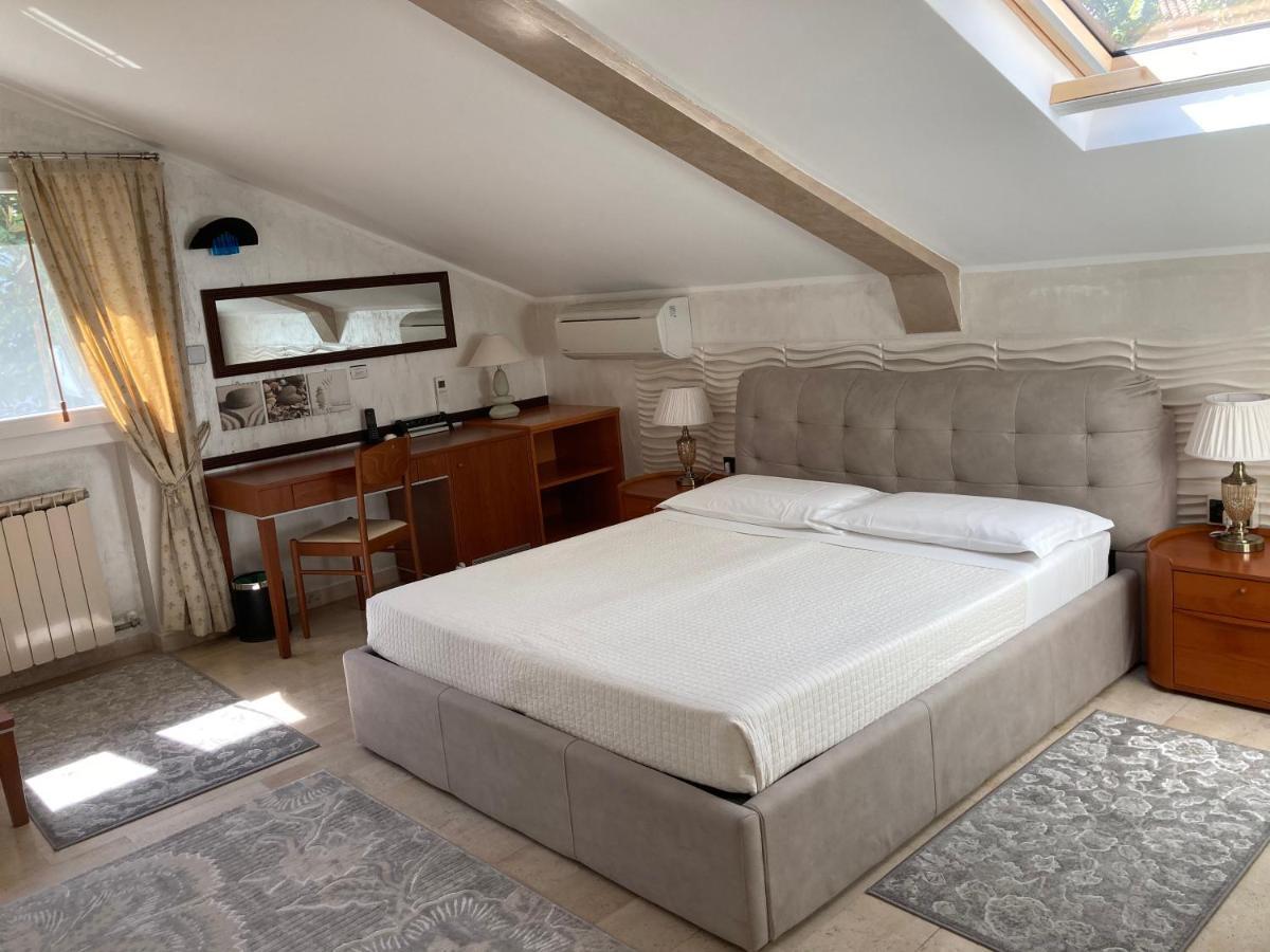 Oasis Lagoon Estate Венеция-Лидо Экстерьер фото